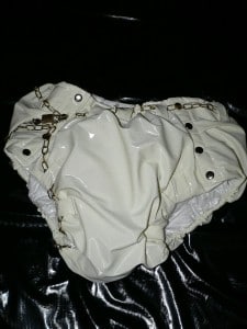 A Locking Pant, which was white in colour and also has a lovely appearance.